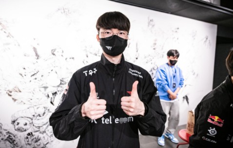 包含Faker迎来二十赛季高光表现，日本队球迷沸腾！的词条-爱游戏大厅